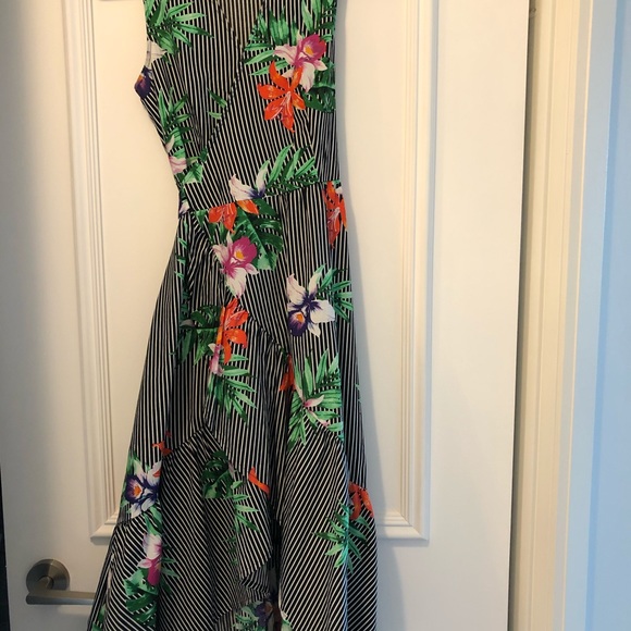 Who What Wear wrap dress - Picture 2 of 3